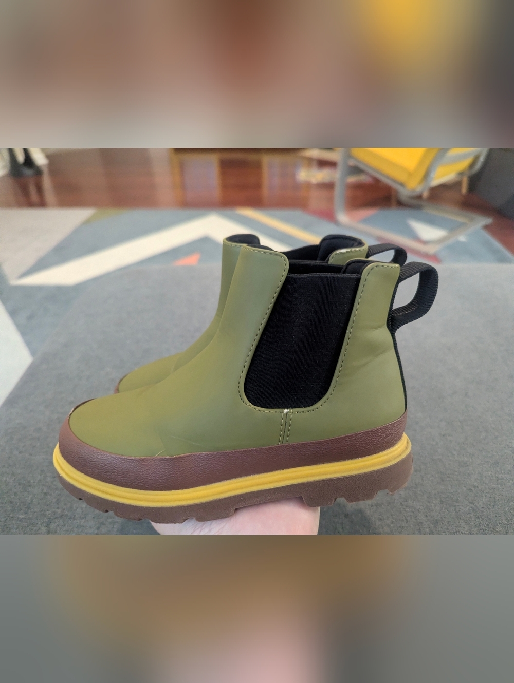 Native Kensington Chelsea Boots In Rookie Green
